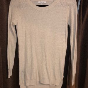 CREAM SWEATER